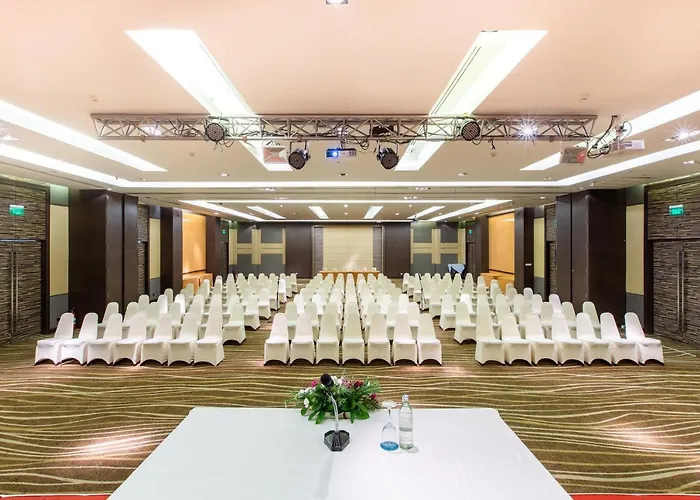 Mida Don Mueang Airport Hotel 4*
